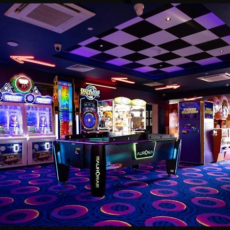 Lodge Caravan On Holiday Park Чичестер Экстерьер фото