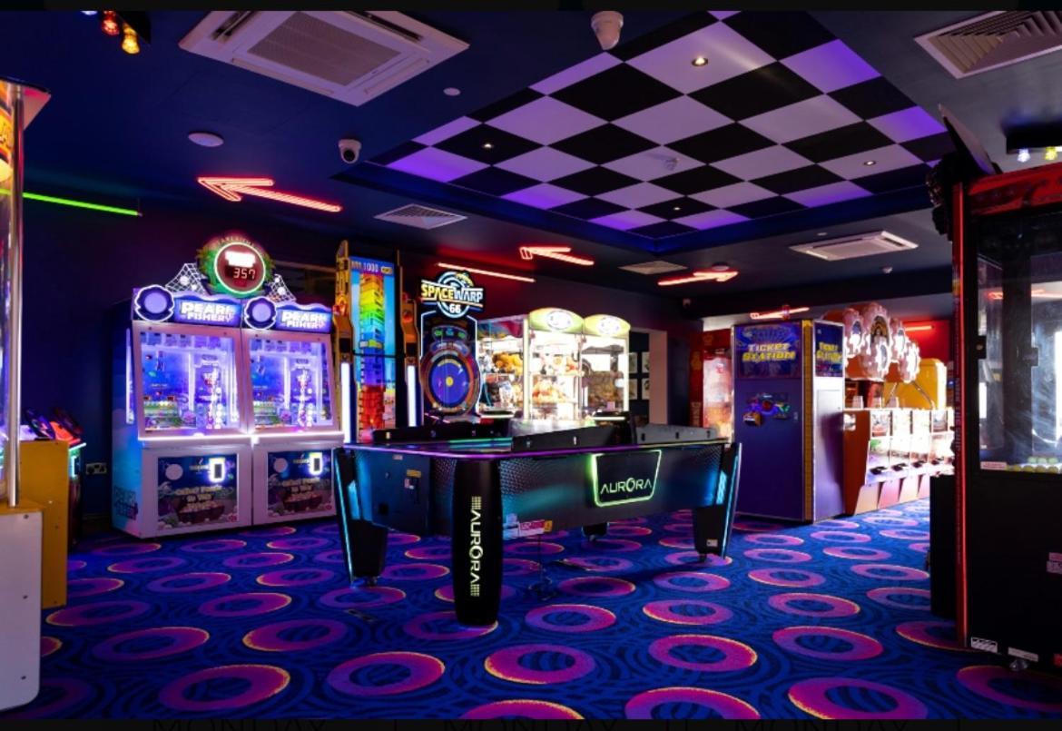Lodge Caravan On Holiday Park Чичестер Экстерьер фото